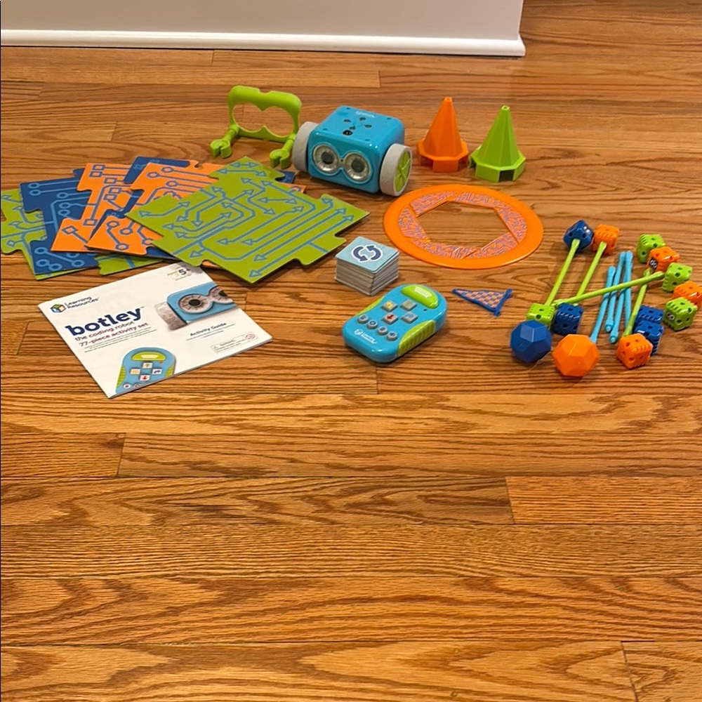Learning Resources Botley Coding Robot Set - Picture 2 of 2
